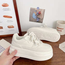 增高厚底小白鞋女款2025新款爆款小众休闲面包鞋百搭时尚学生板鞋