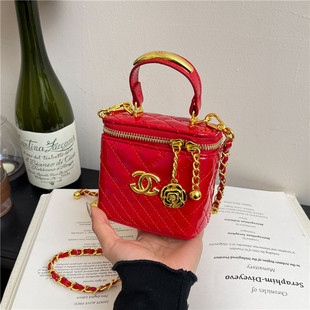 С���L�����������Ů��񽑾��μ����С�����羳����б��ڼt��