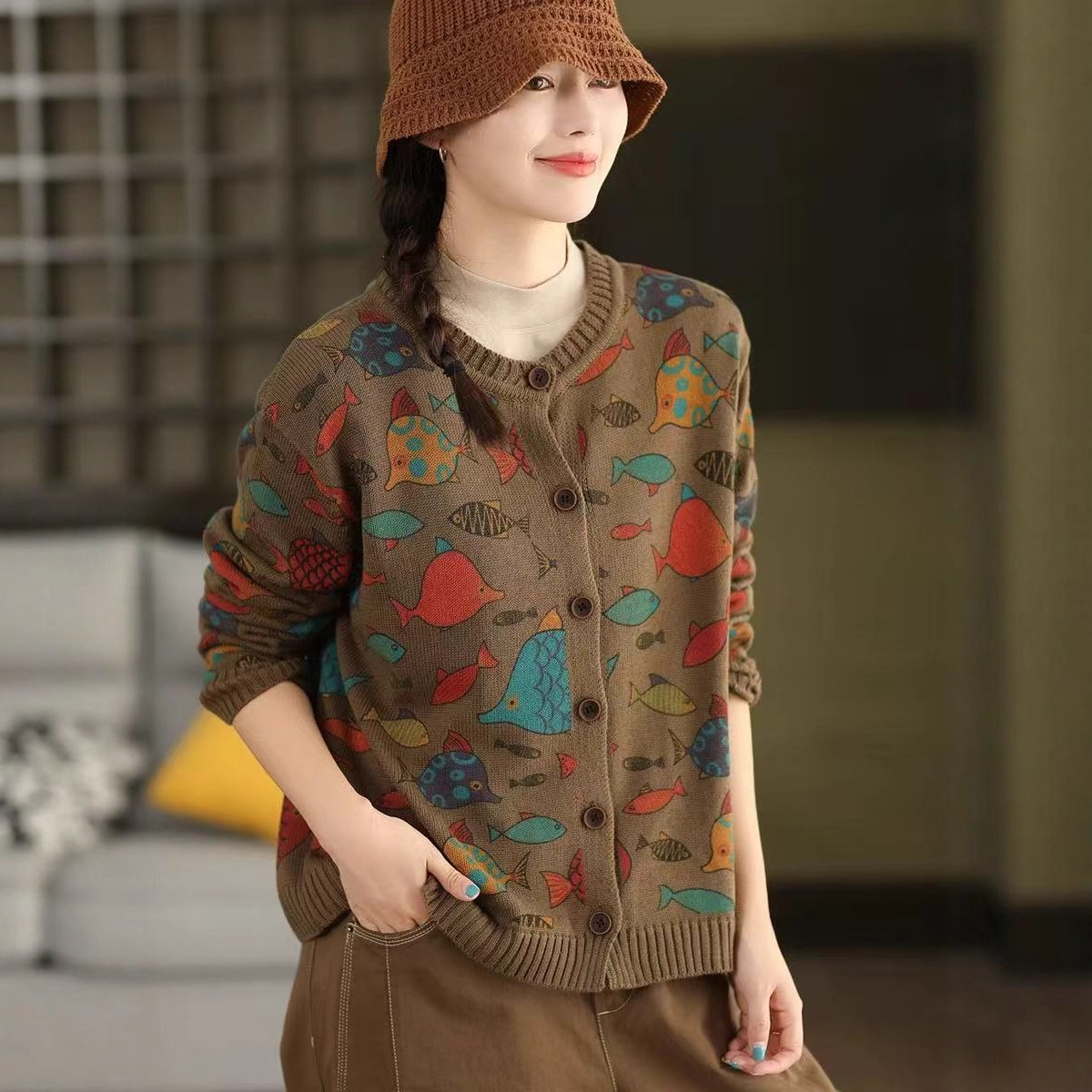 25新款卡通印花棉线针织外套秋季长袖单排扣毛衣外套女上衣