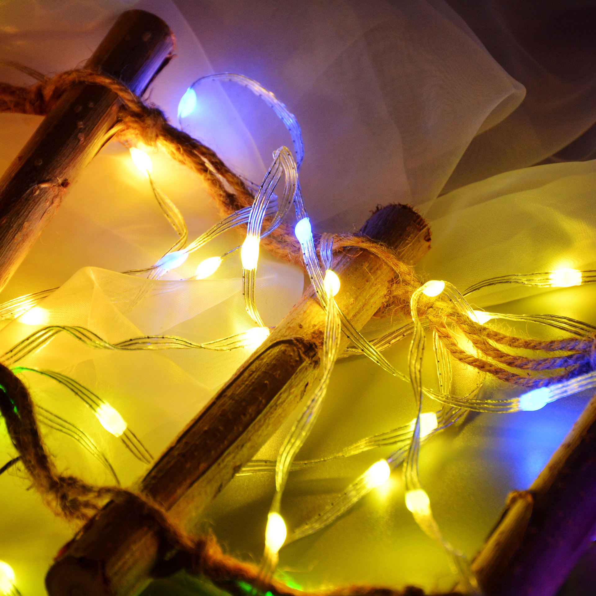 厂家直销装饰灯 多功能APP控制长灯串仙女房屋装饰灯彩灯串批发