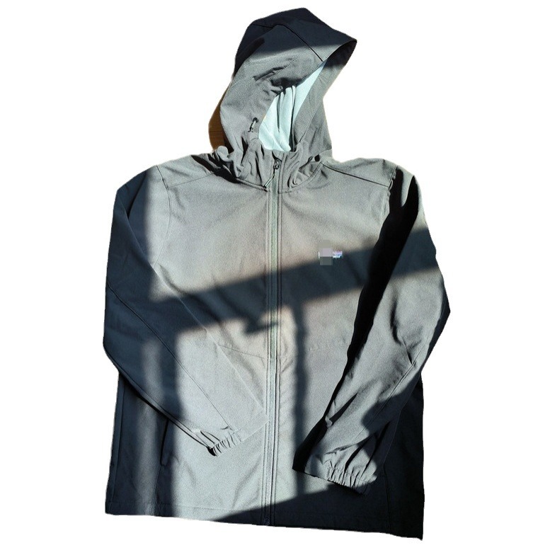 Chaqueta de concha suave estilo pareja para comercio exterior, impermeable y cortavientos con capucha.