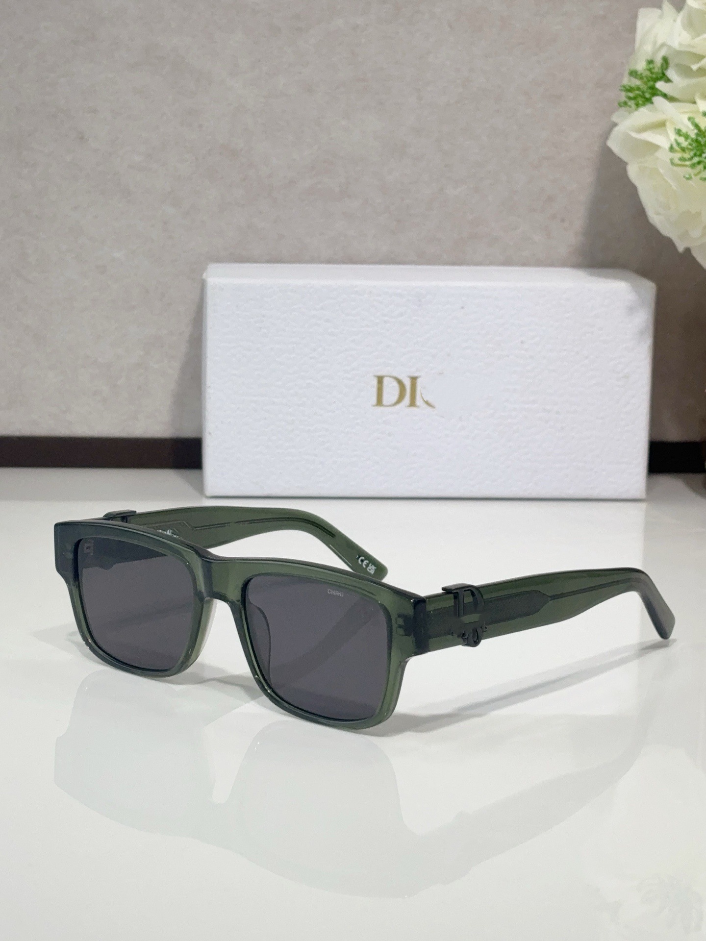 Dior Square-Frame Acetate Sunglasses Crystal Green Grey (Oblique S3F)