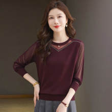 2025秋装新款网纱拼接手工钉珠百搭洋气内搭外穿打底衫上衣