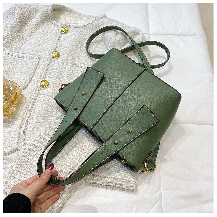 PU Fashionable Handheld Tote Bag With Large Capacity 2023 New High End And Small Mom's One Shoulder Crossbody Small Square Bag_voghion.com