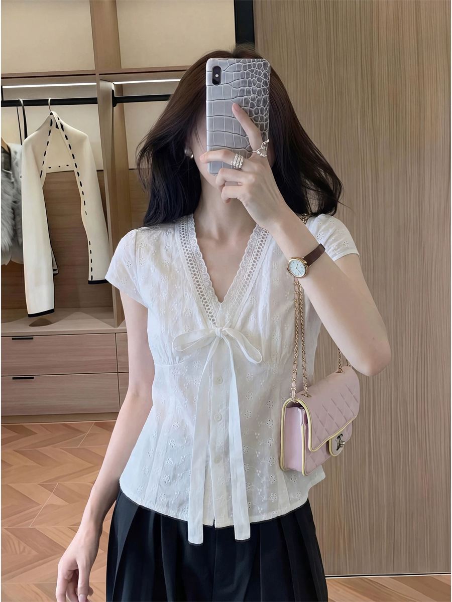 Áo sơ mi nữ dài tay phong cách phục cổ kiểu Pháp, thiết kế thắt lưng, chất liệu cao cấp — màu trắng chi tiết 2