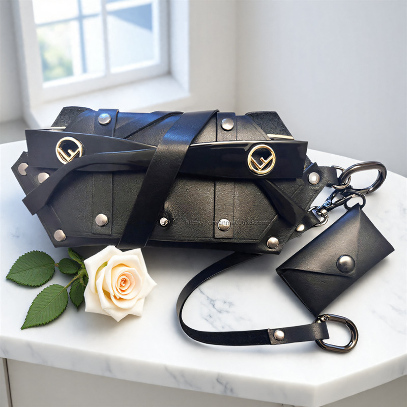 Gothic Style Sunglasses Storage Bag, Fashionable Rivet Metal Element Glasses Case, Strap-On Sunglasses Storage Bag