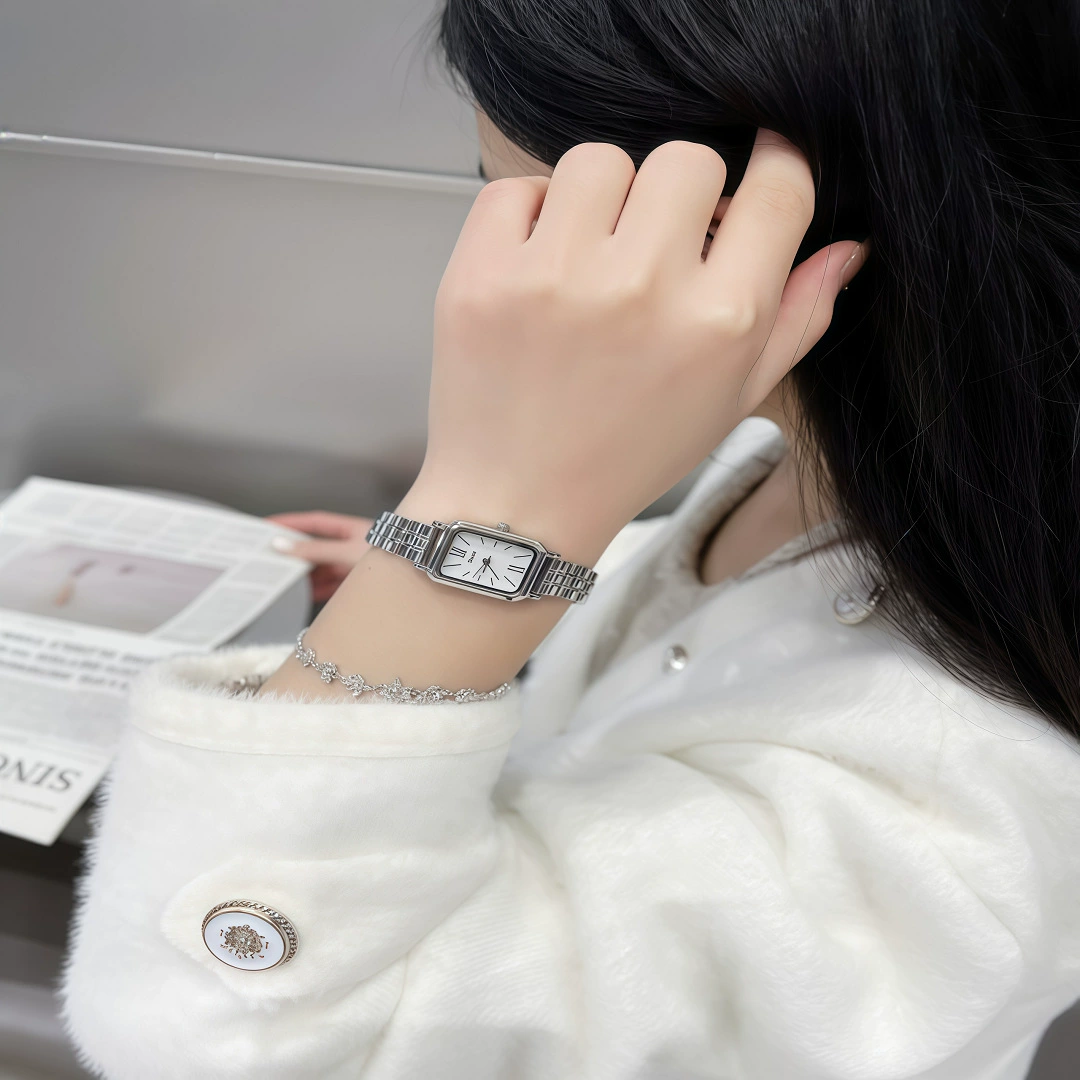 Retro Watch with Strap, Light-Luxury Student Style, Compact 18 cm, Multiple Dial Colors