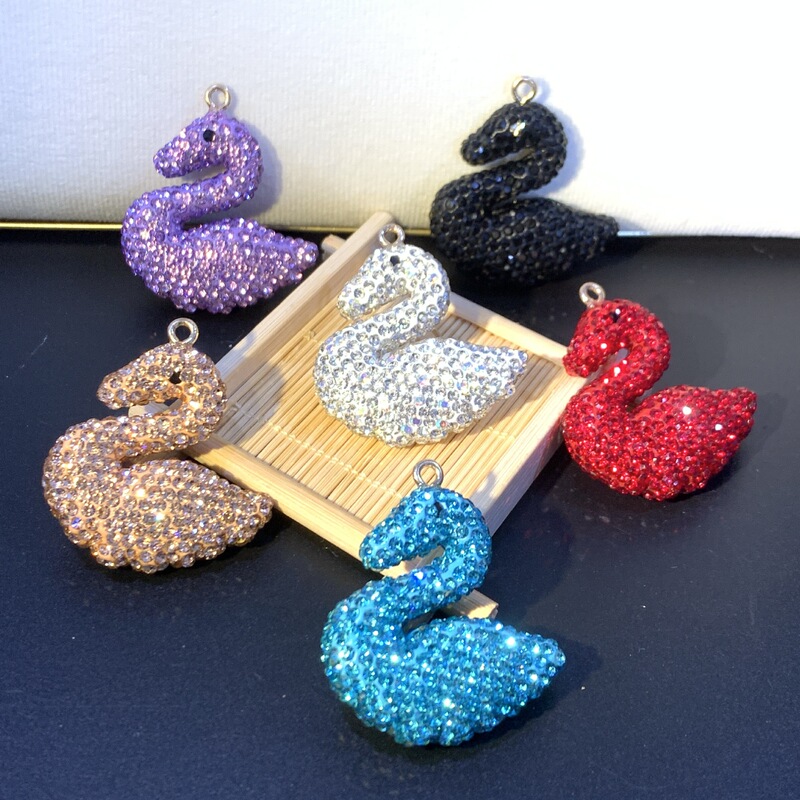 New Cross-Border Foreign Trade Swan Keychain Accessories, Creative Full Diamond Light Luxury Swarovski Keychain Small Pendant New Cross-Border Foreign Trade Swan Keychain Accessories, Creative Full Diamond Light Luxury Swarovski Keychain Small Pendant