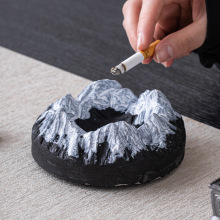 25创意个性轻奢日式富士山烟灰缸家用客厅潮流防飞灰北欧创意摆件