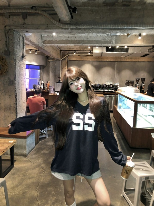 kumikumi美式辣妹复古印花V领长袖T恤女秋季宽松显瘦百搭减龄上衣|undefined