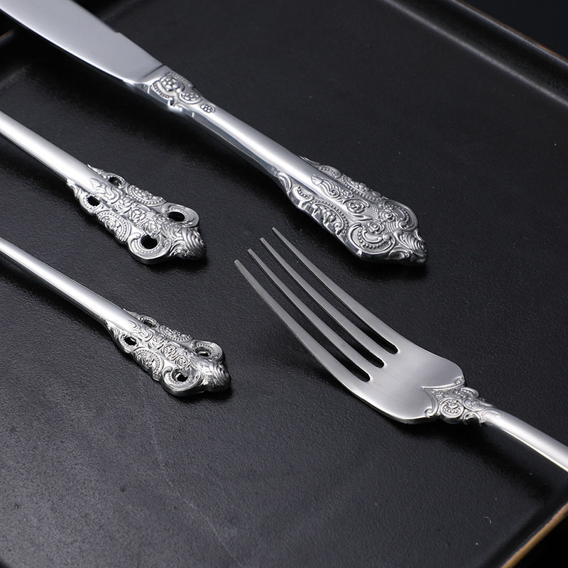 Cuchillo de vajilla occidental y tenedor Cuchillo de carne inoxidable 304, tenedor y cuchara conjunto de cuatro piezas traje cuchillo de carne, tenedor y cuchara