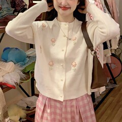 韓国の春と秋の新しい立体フラワーニットカーディガン、女性用、甘くて優しいスタイル、ショート、柔らかくワックスのような多用途の無地のセーター