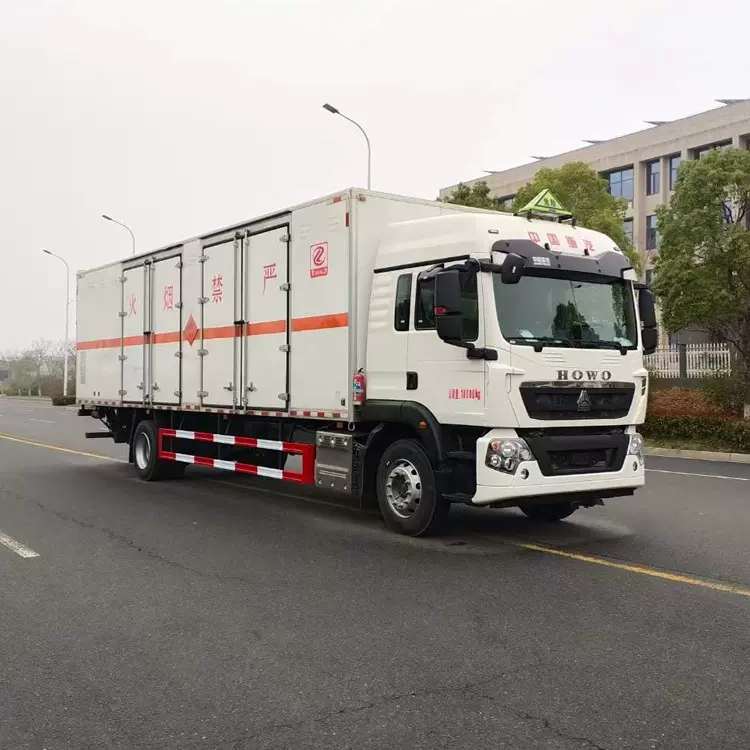 解放J65米2危险品厢式车1类危险品厢式运输车价格便宜