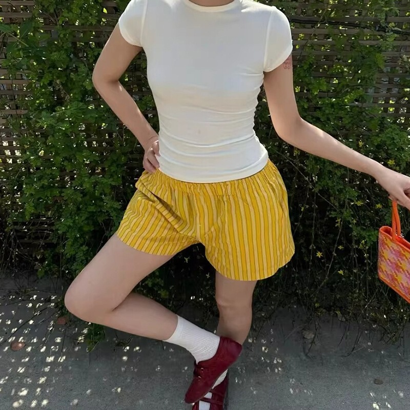 Japanese-style retro lemon yellow striped shorts for women, new summer model, elastic waist, versatile sports beach hot pants, casual pants Japanese-style retro lemon yellow striped shorts for women, new summer model, elastic waist, versatile sports beach hot pants, casual pants