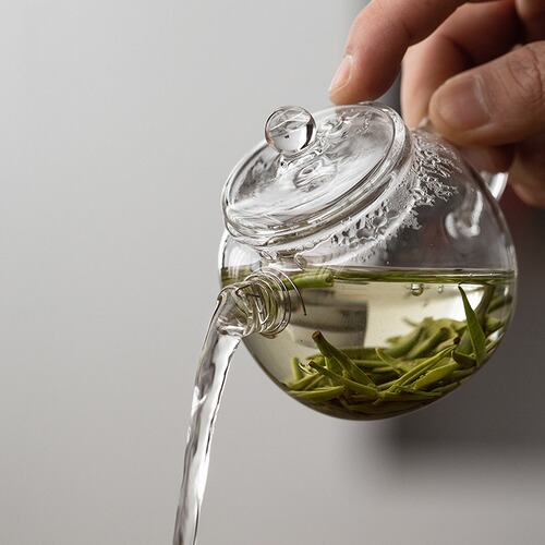 Small glass pot, small giant wheel, health-preserving teapot, heat-resistant glass mini teapot with lid, Kung Fu transparent hand-held pot