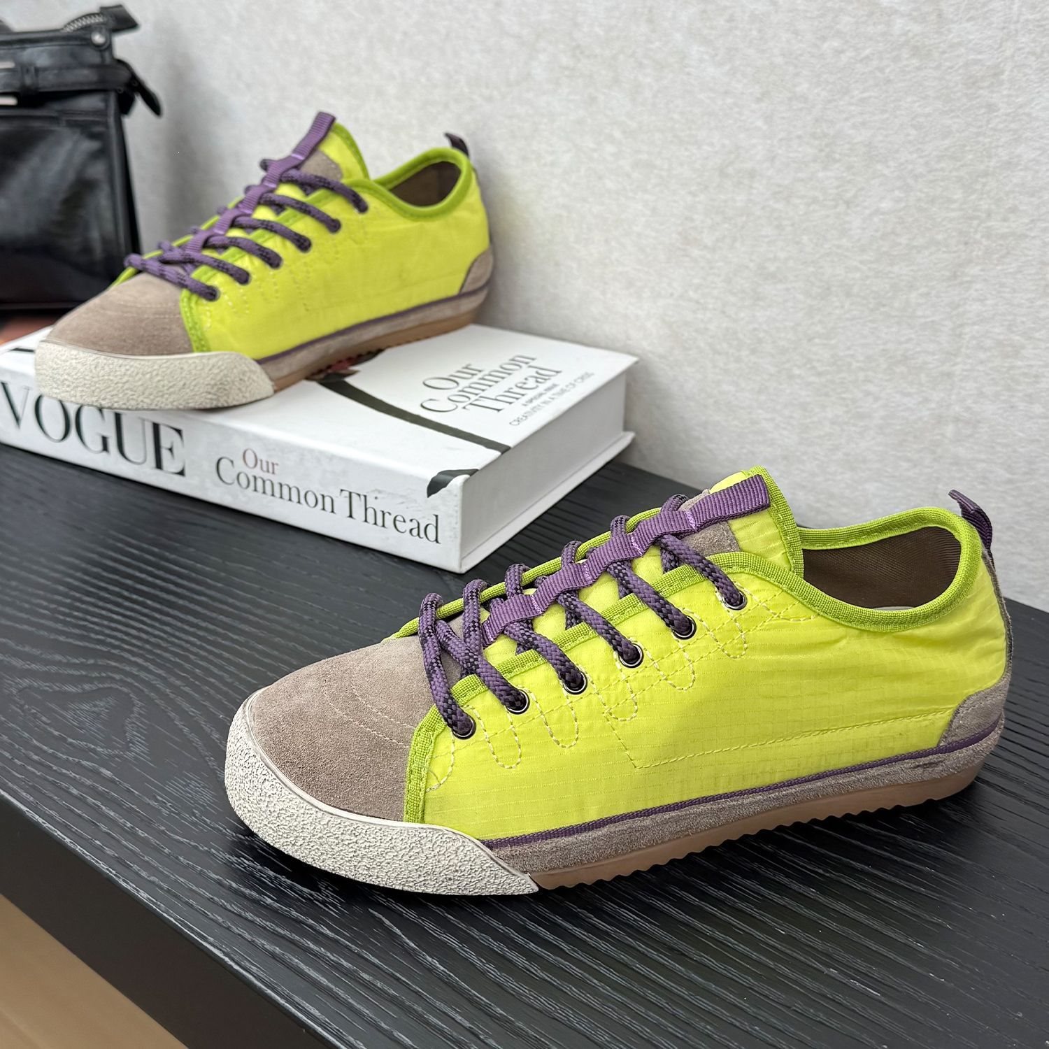 Retro Satin Soft Sole Casual Sneakers For Women 2026 Spring New Round Toe Lace-Up Color Block Versatile Fashionable_vogvips.com
