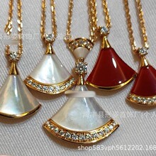 ����С������Ů�18Kõ���߰��ؐĸ�t��������Сȹ���i���.