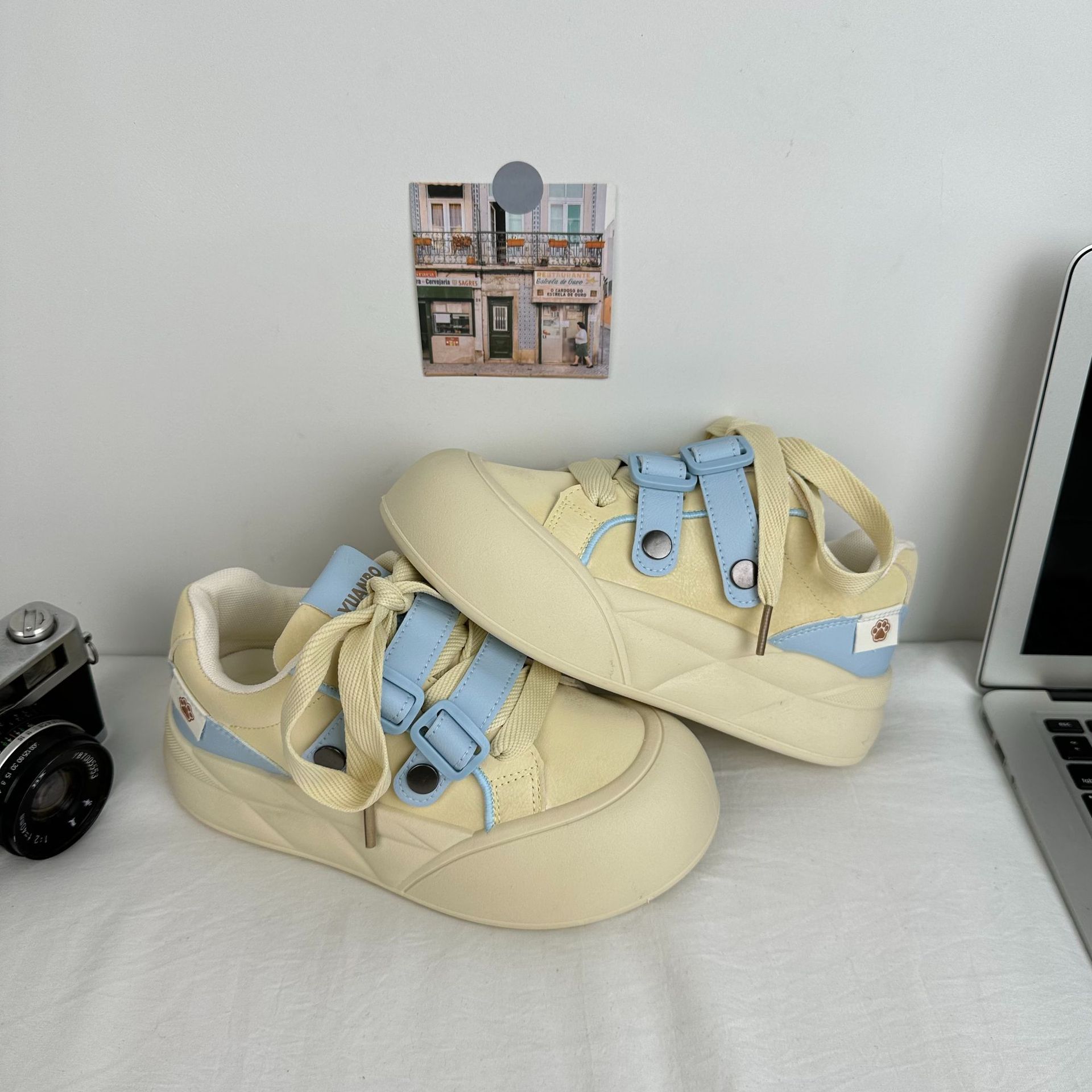 Yuanbo 2025 primavera zapatos de pan para estudiantes de nicho zapatos de plataforma de todo fósforo zapatos blancos casuales coreanos para mujer