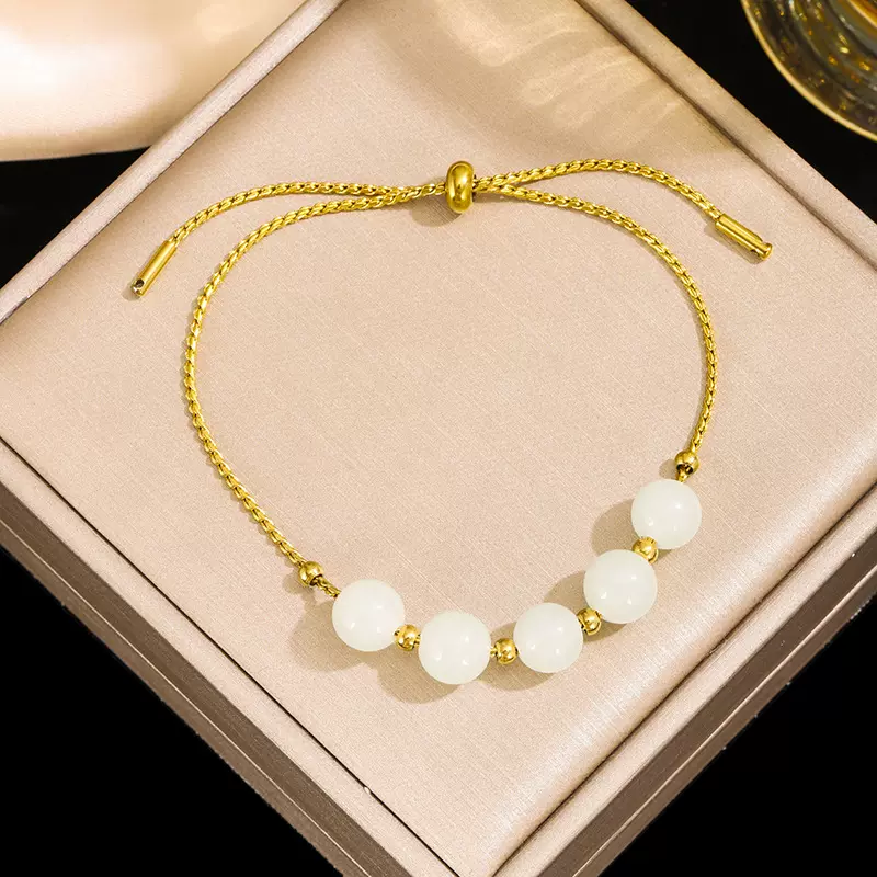 新款国风和田玉珠珠手链女百搭小众高级轻奢感精致钛钢设计手饰品