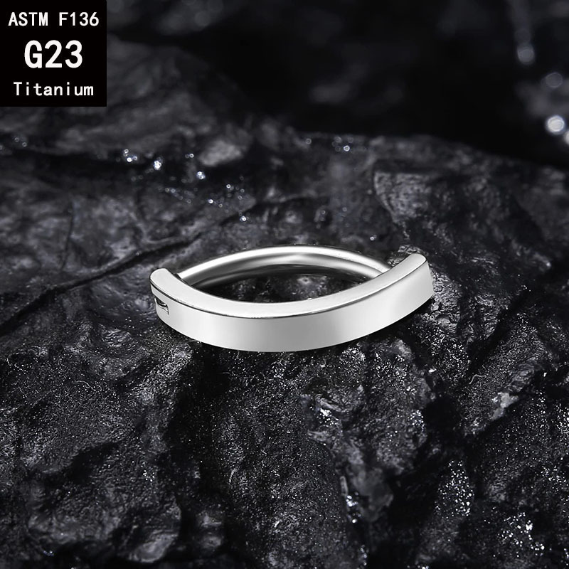 Pointed titanium steel lip stud product view