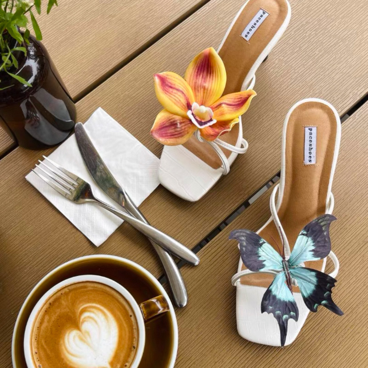 Vacaciones de moda mariposa flor zapatos sandalias de flores vestidos nicho de viaje al mar atmósfera DIY botones de zapatos