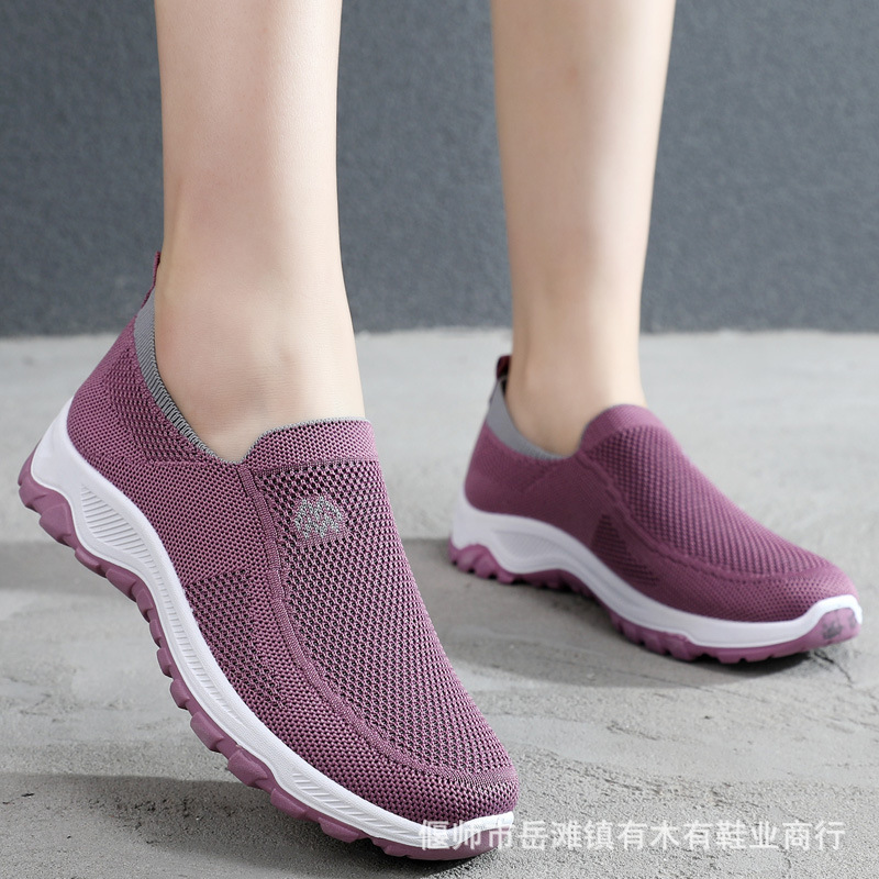 Old Beijing cloth shoes women's non-slip soft bottom mesh breathable single-layer shoes for the elderly leisure sports mom walking shoes
