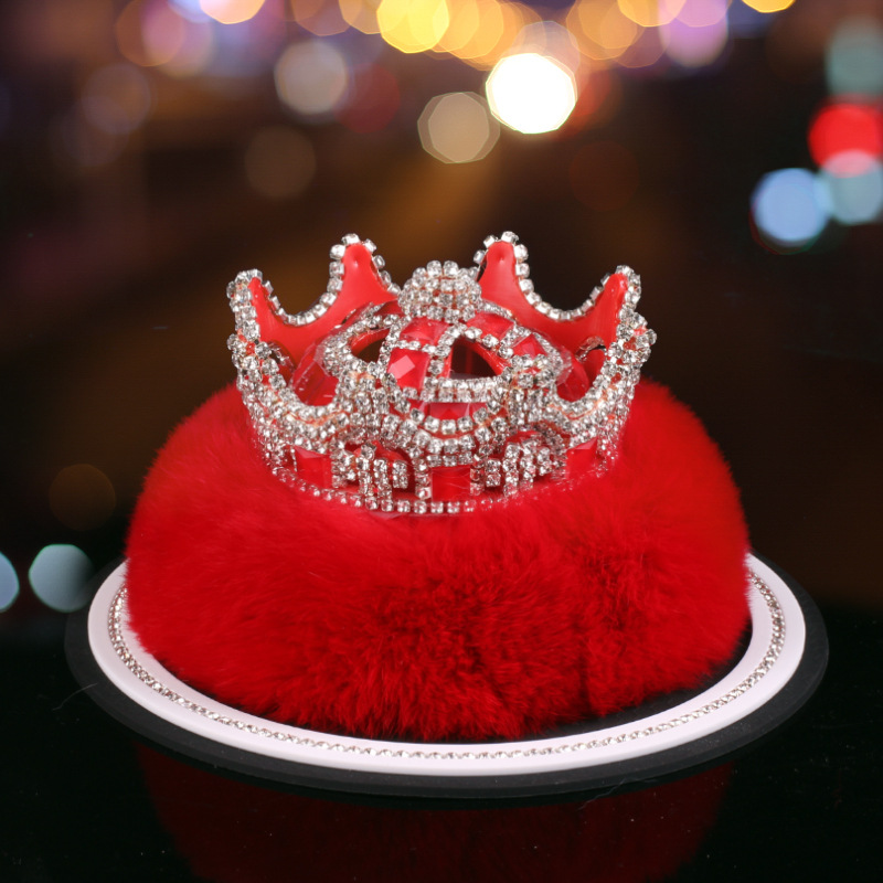 Red de celebridades con diamantes, corona, asiento de perfume de coche, botella de perfume de coche, decoración de coche de aromaterapia, decoración de coche, decoración de coche creativo, mujer