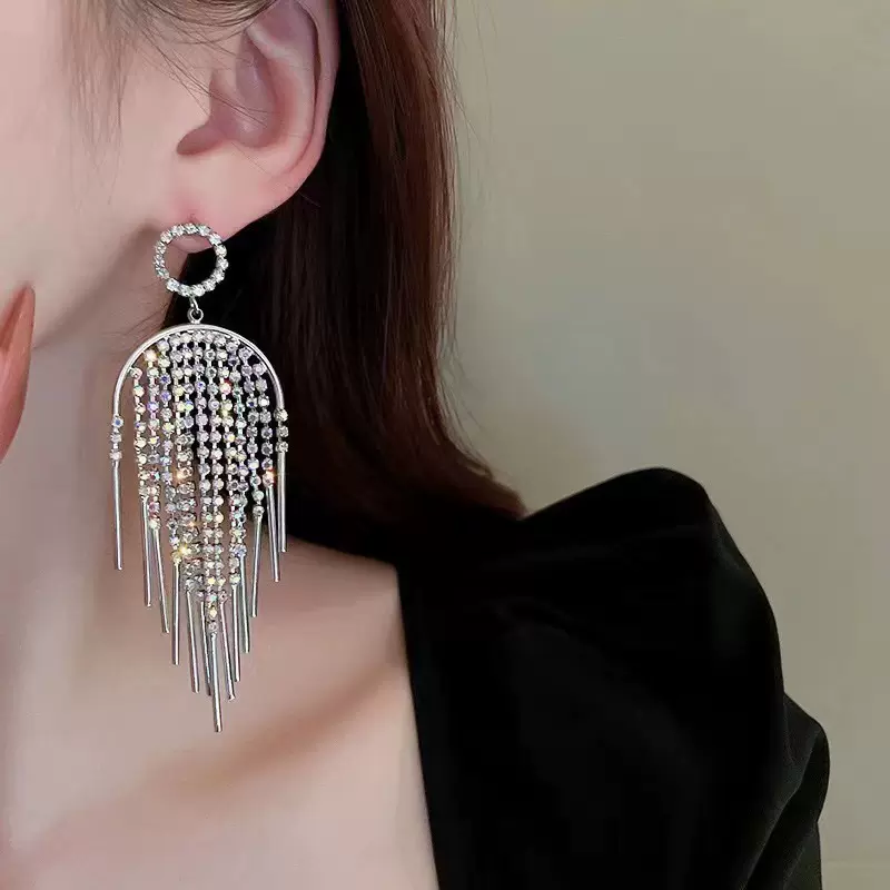 新款女式银针耳环 长款流苏波西米亚气质个性奢华满钻感耳坠