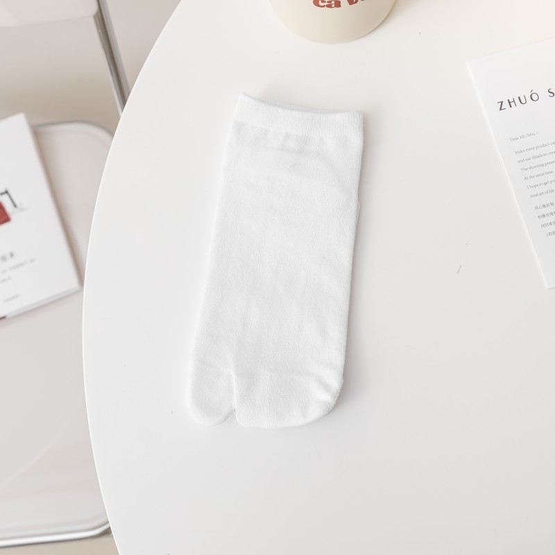 흰색 두 손가락 양말