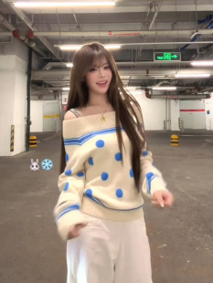 ���r���d��q�������Ӻ��nϵײɫһ�ּ粨�cë��Ů�ﶬᘿ�����