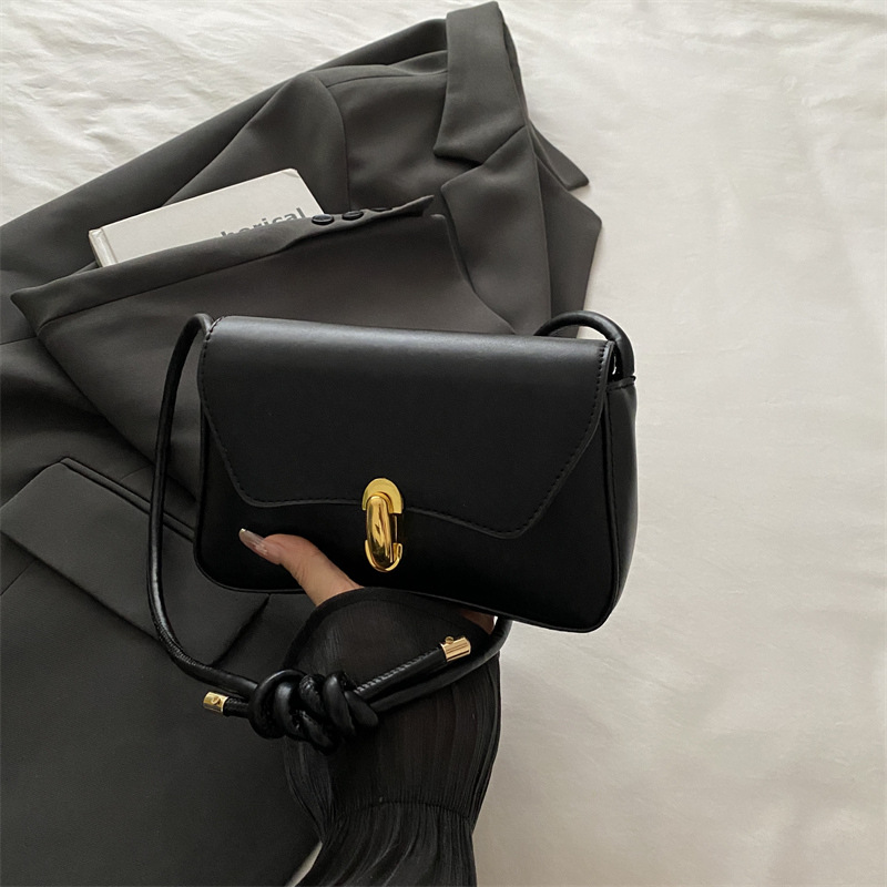 Bolso de hombro simple coreano, bolso de moda, bolso pequeño, bolso cuadrado simple, otoño 2025, nuevo bolso bajo la axila de estilo extranjero.