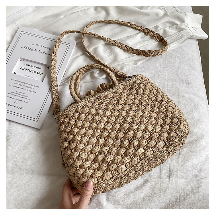 Fashion Straw Woven Messenger Tassel Bag display picture 10