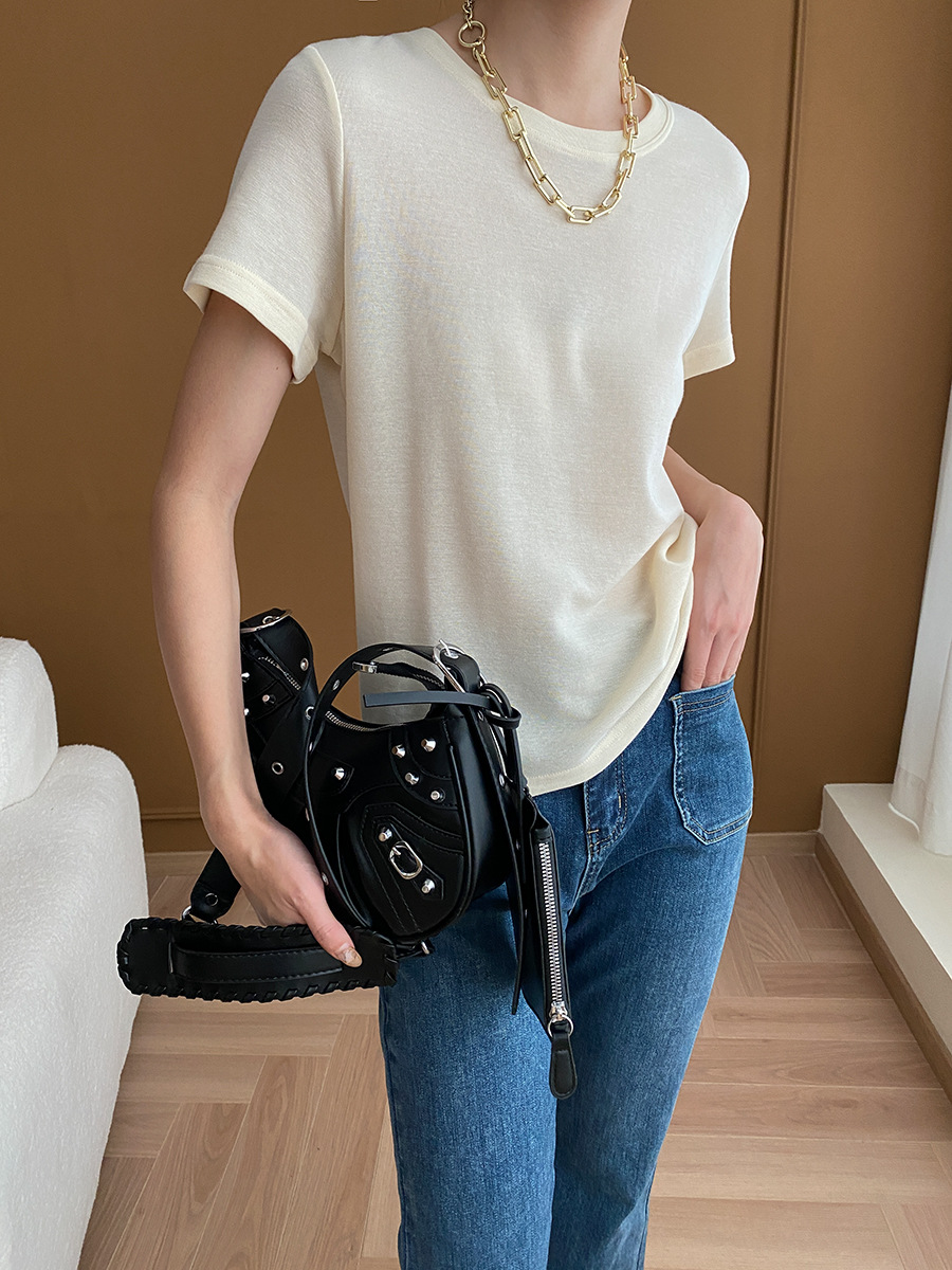 Cozy Series Simple Basic Slimming Shoulder T Shirt Short Sleeve Early Spring