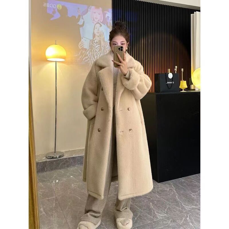 Autumn and Winter New Fur One Coat Imitation Mink Fleece Long Imitation Lamb Fleece Loose Fur Fur Coat Women's Clothing Autumn and Winter New Fur One Coat Imitation Mink Fleece Long Imitation Lamb Fleece Loose Fur Fur Coat Women's Clothing