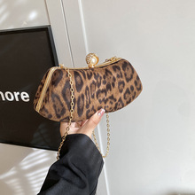 С���OӋ�����|��Ů������ͨ��Ψ��С�����W���͹ŕr�Іμ�б���