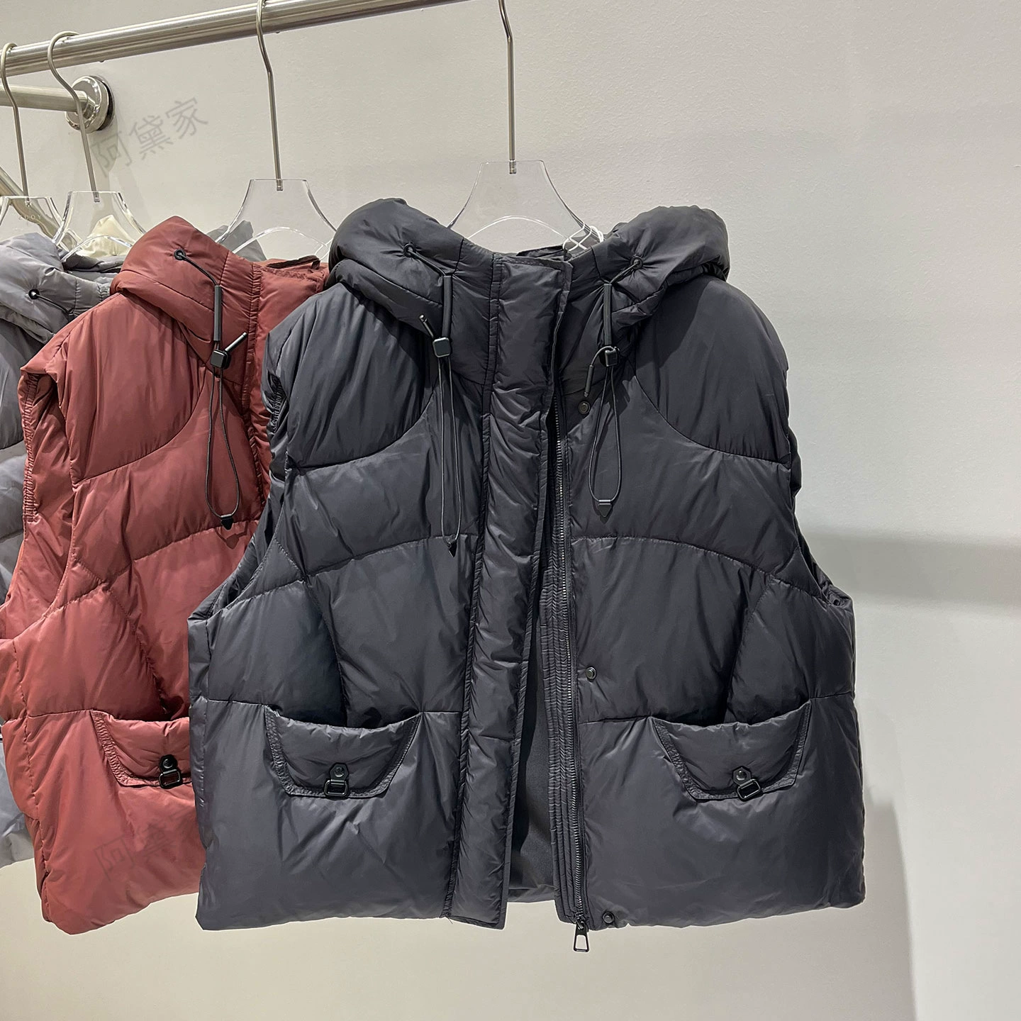 Retro T-shirt with down, winter vest, light and thin jacket, oversize