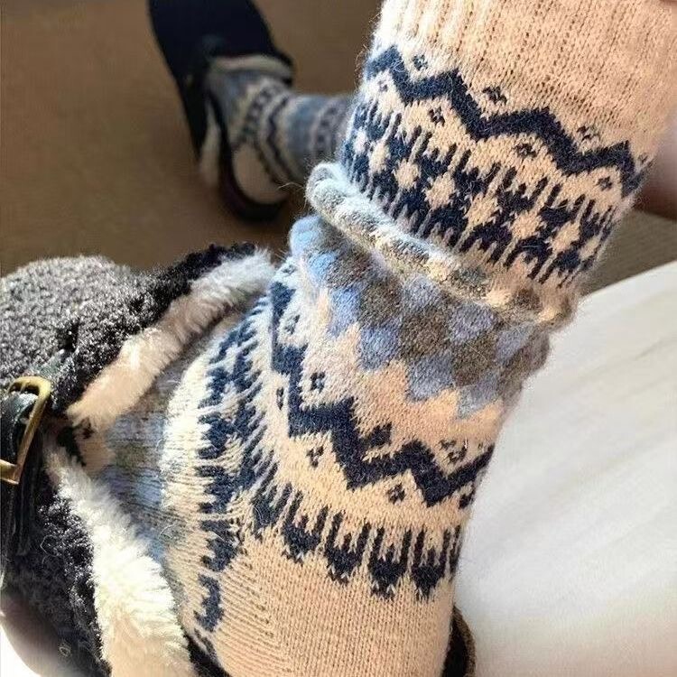 Fair Isle Wool Women's Mid-Calf Socks Thickened Warm Cashmere Socks Japanese Ethnic Style Fashion Retro Slouch Socks
