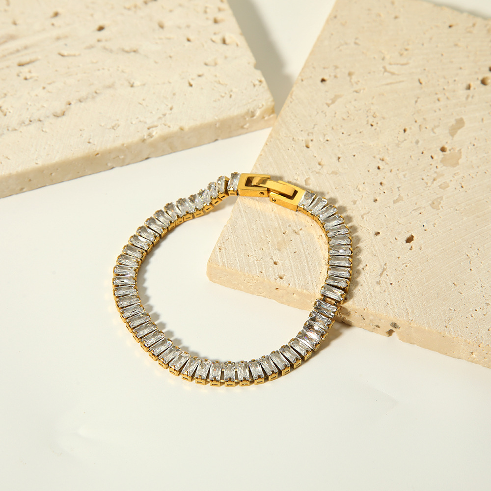 1 Piece Quantity Daily Occasion 201 Stainless Steel Material Square Pattern PVD Coated Real Gold Plated 18K Gold Square 201 Stainless Steel Simple Style Waterproof Non Tarnish Bracelets Necklace