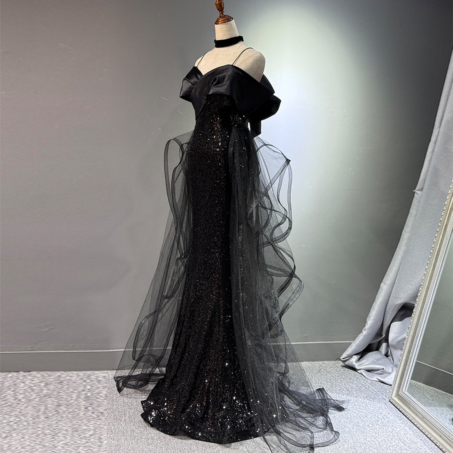 Black Sequined Halter Evening Gown Niche Fishtail Skirt For Women New Style Understated Luxury For Emcees Coming Of Age Ceremonies Annual_ecoleips.com