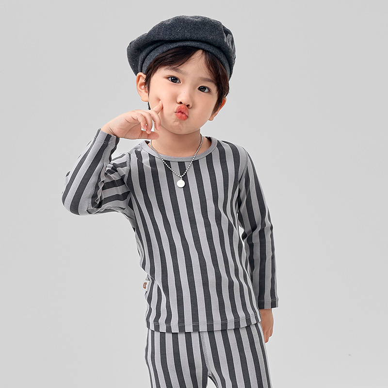 J246 다크 앤 라이트 그레이 톤