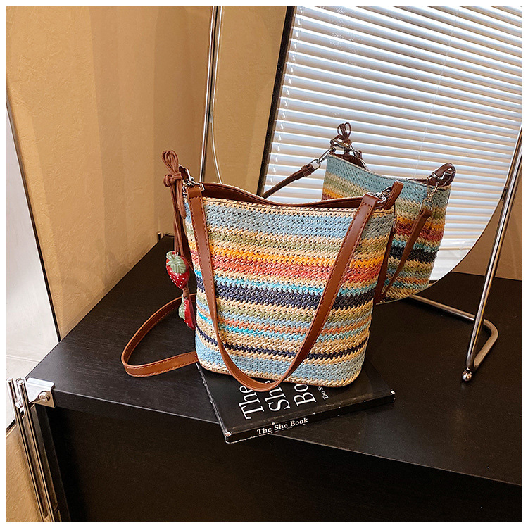 Handmade woven bag for women, 2025 new style straw woven bag, versatile shoulder bag, seaside vacation crossbody bag, bucket bag undefined