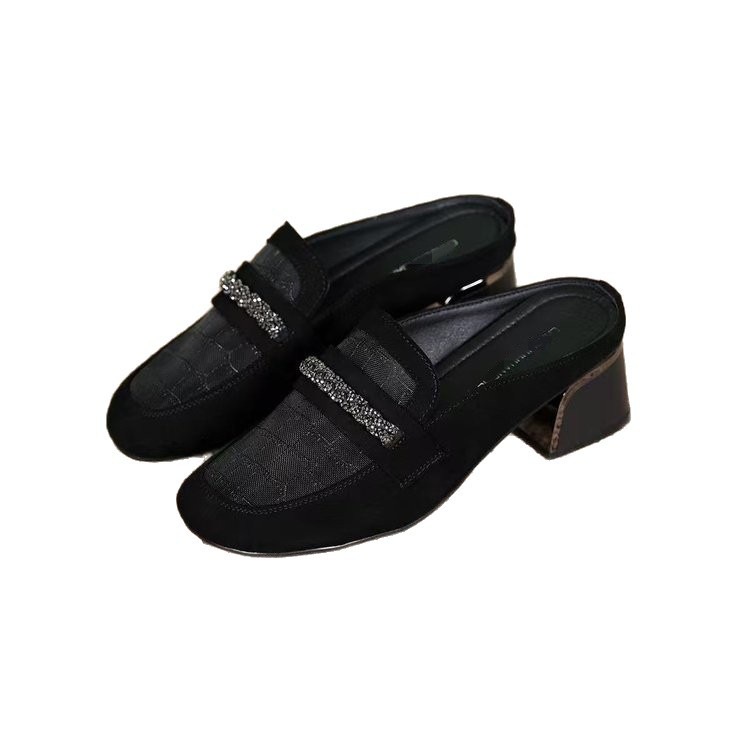 2026 nuevo verano redonda zapatos de cuero plano hueco respirable zapatos de frijol sandalias madre