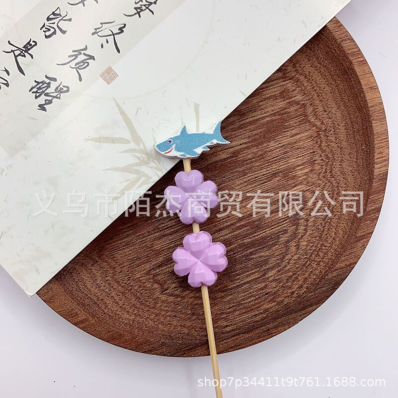 新しいソリッドカラーアクリル 14 ミリメートルストレートホール愛四つ葉のクローバー DIY ネックレス携帯電話チェーンビーズルースビーズジュエリーアクセサリー|undefined