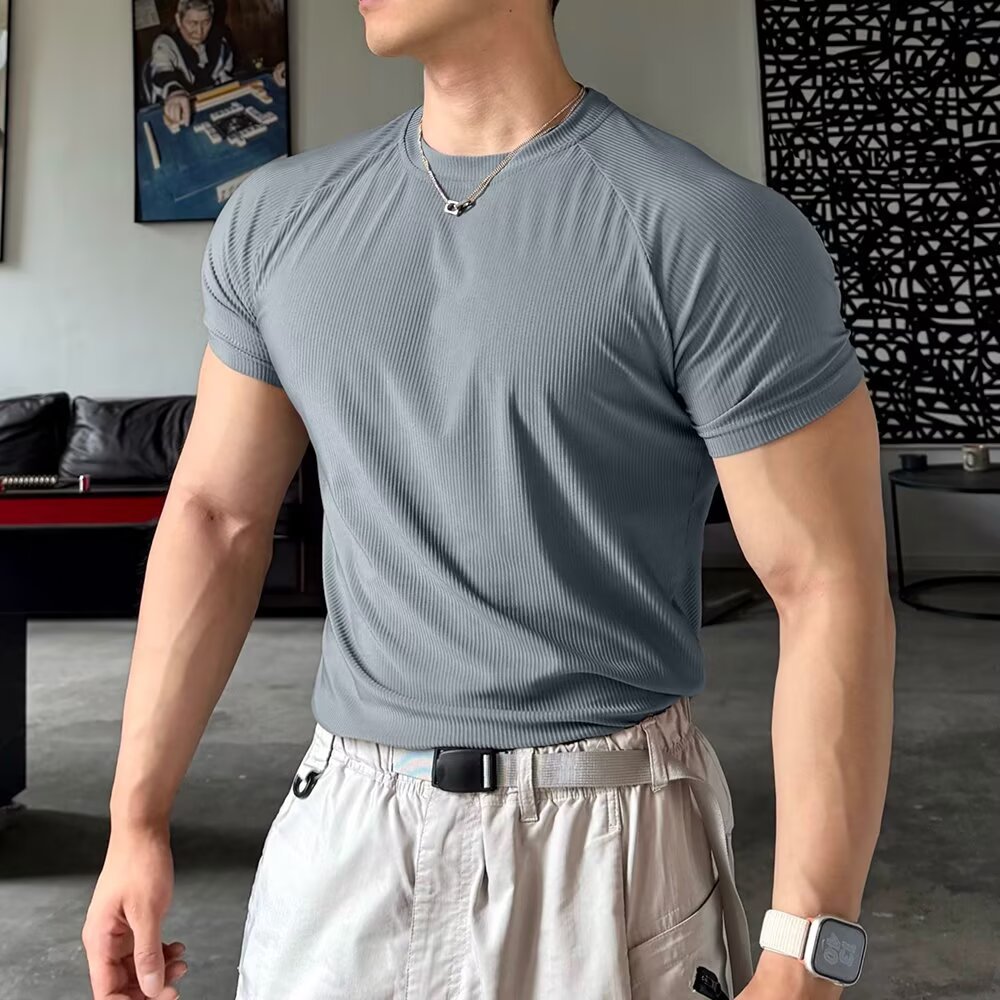Meeste performance triibuline t-särk spordisärk veniv_voghion.com