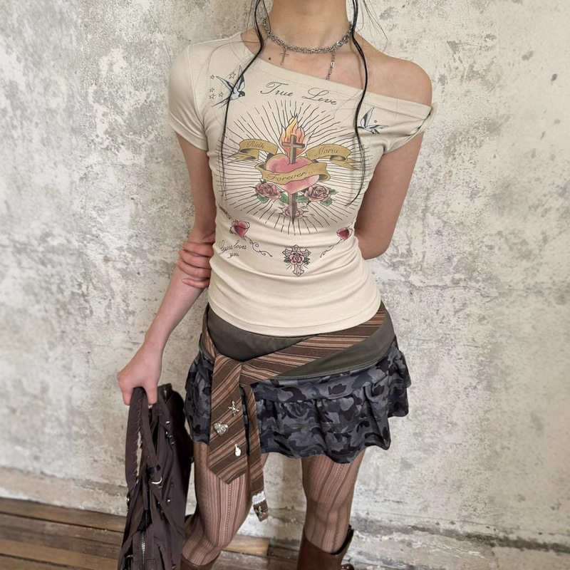 [260g Rayon Modal] Heart Printed Slant Collar Slim T-Shirt Women's New American Sexy Short-Sleeved Top