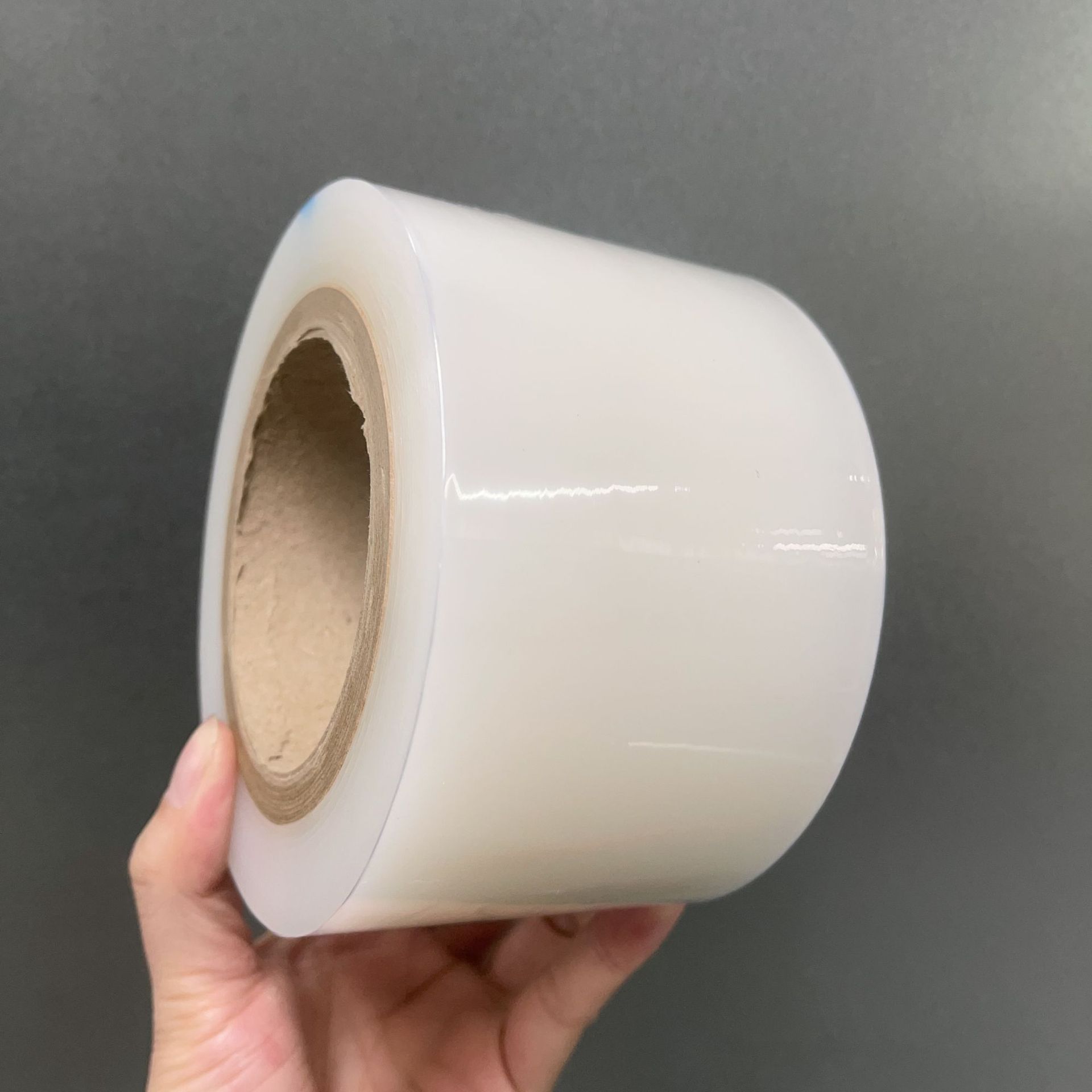 [먼지 제거 테이프 폭 8cm 길이 200 미터]]