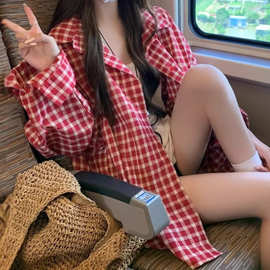 复古甜格~2025红色休闲格子衬衫外套女秋季韩系宽松中长款衬衣