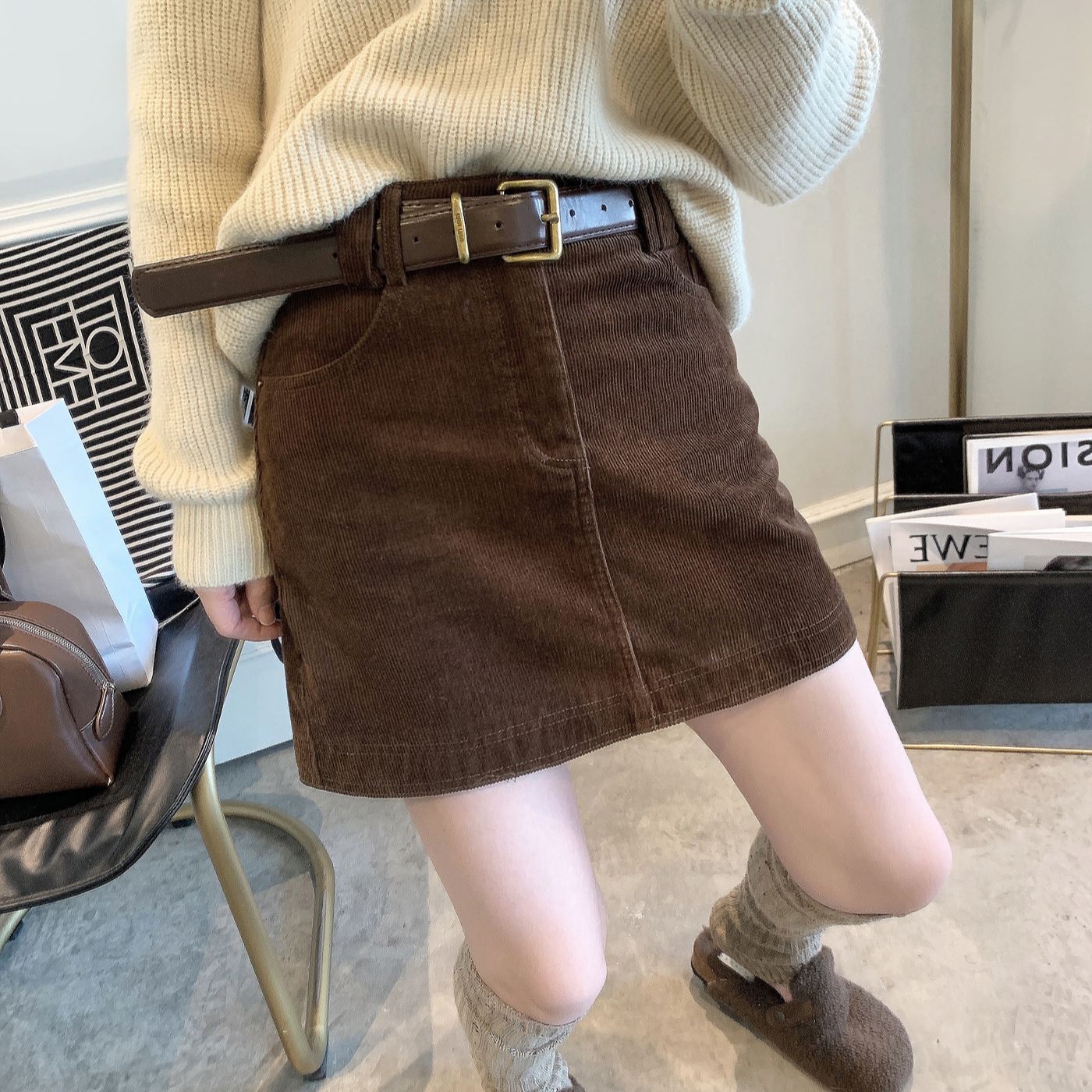 Shanli Dadi Coffee-Colored Women's Skirt, Autumn 2025 New Corduroy High-Waisted Slimming A-Line Skirt for Petite Figures