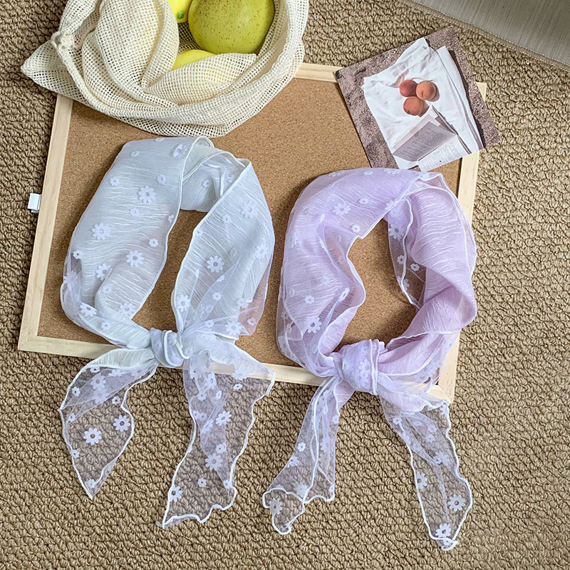 Pañuelo femenino estilo pastoral bufanda de cuello de todo fósforo costura bufanda de seda de encaje floral bufanda triangular de sentido avanzado cintura