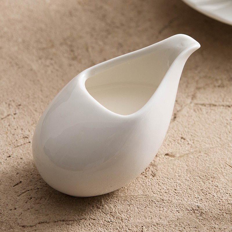 Factory-Made Pebble-Shaped Milk Jug, Pure White Creative Café Utensil, Ceramic Milk Cup, Mini Pot, Juice Pitcher